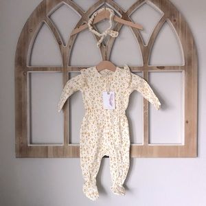 Jessica Simpson Ivory Ribbed Footie/Headband Set